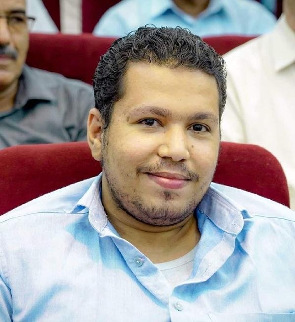 الصحفي المعتقل أحمد ماهر