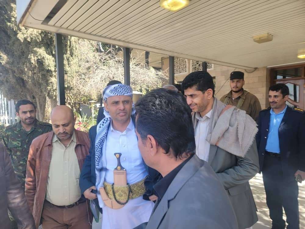 المشاط-في-زيارته-لمطار-صنعاء